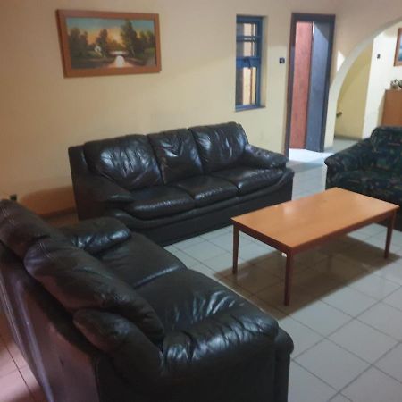 אבוג'ה Febson Hotel מראה חיצוני תמונה